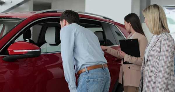 The Pros and Cons of Buying a Car at Auction